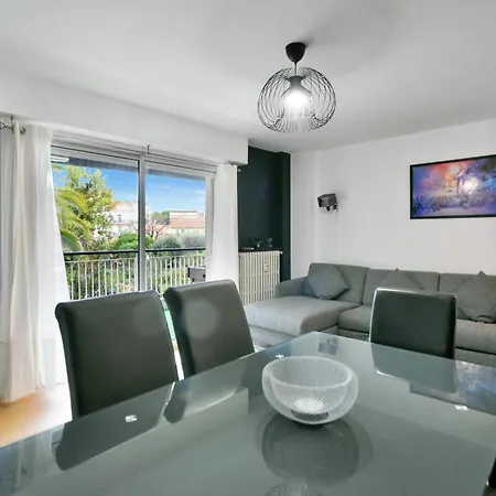 Le Sun Valley - Videoprojecteur Et Terrasse Zen